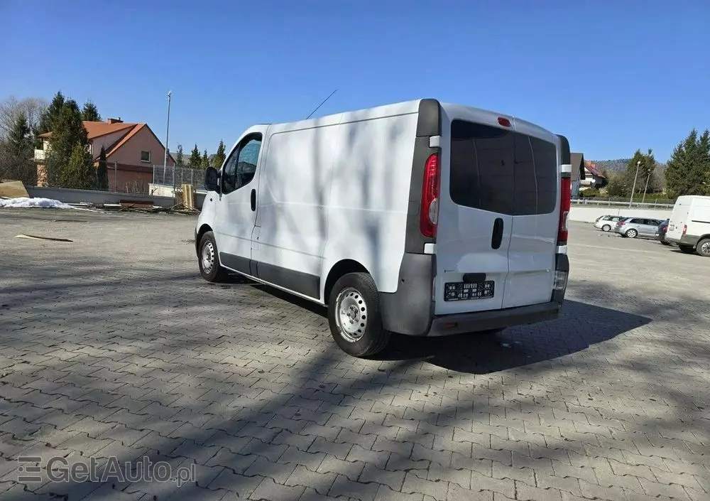 RENAULT TRAFIC 