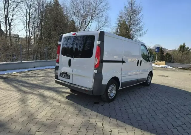 RENAULT TRAFIC 