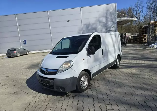 RENAULT TRAFIC 