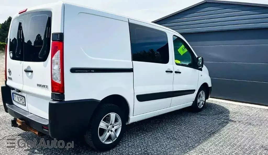 TOYOTA Proace 