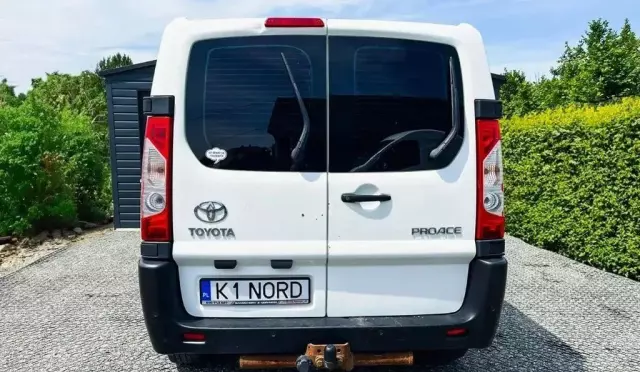 TOYOTA Proace 