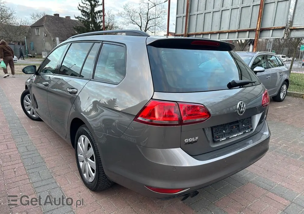VOLKSWAGEN Golf 1.4 TSI BlueMotion Technology Cup
