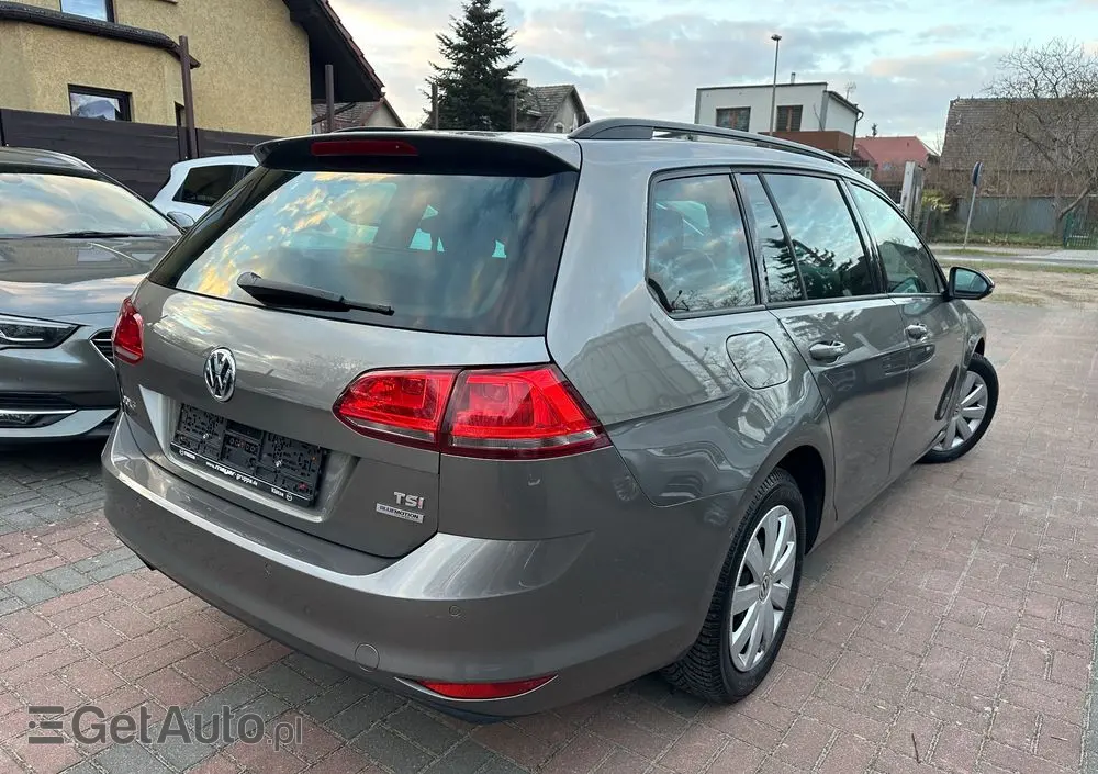VOLKSWAGEN Golf 1.4 TSI BlueMotion Technology Cup