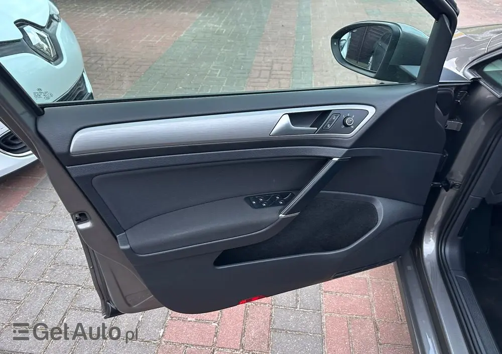 VOLKSWAGEN Golf 1.4 TSI BlueMotion Technology Cup