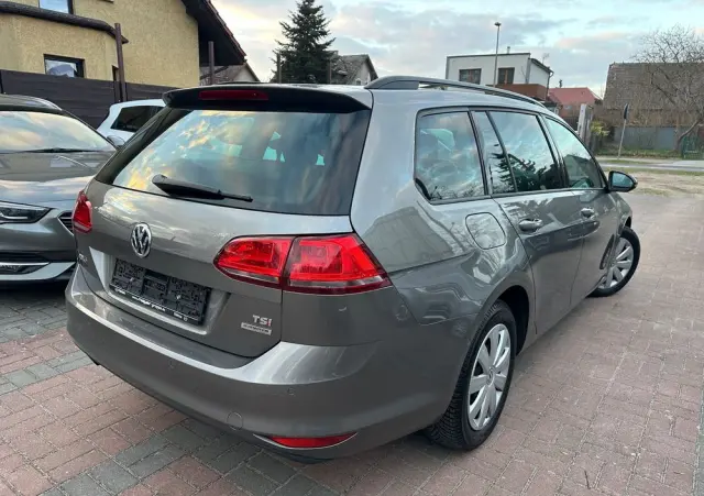 VOLKSWAGEN Golf 1.4 TSI BlueMotion Technology Cup