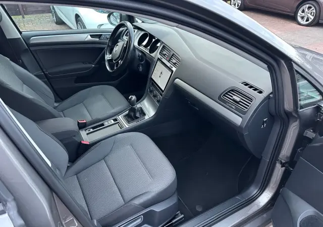 VOLKSWAGEN Golf 1.4 TSI BlueMotion Technology Cup