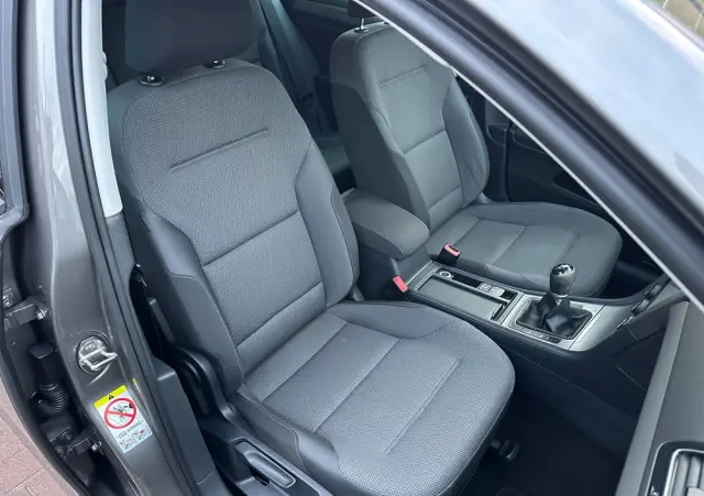 VOLKSWAGEN Golf 1.4 TSI BlueMotion Technology Cup