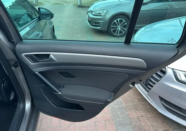 VOLKSWAGEN Golf 1.4 TSI BlueMotion Technology Cup