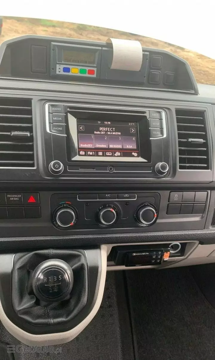 VOLKSWAGEN Transporter 