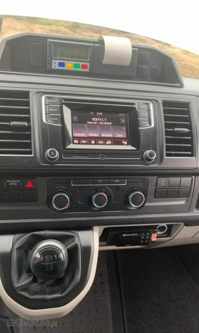 VOLKSWAGEN Transporter 