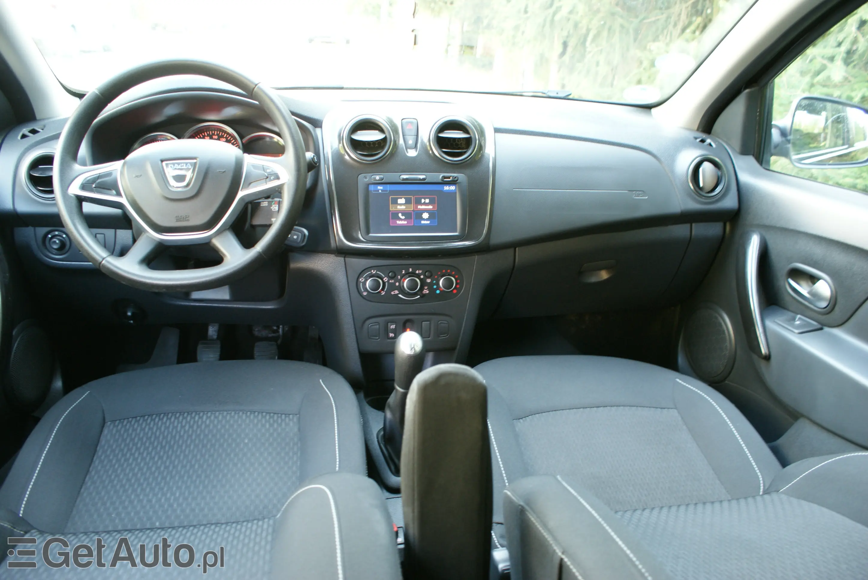 DACIA Sandero Laureate
