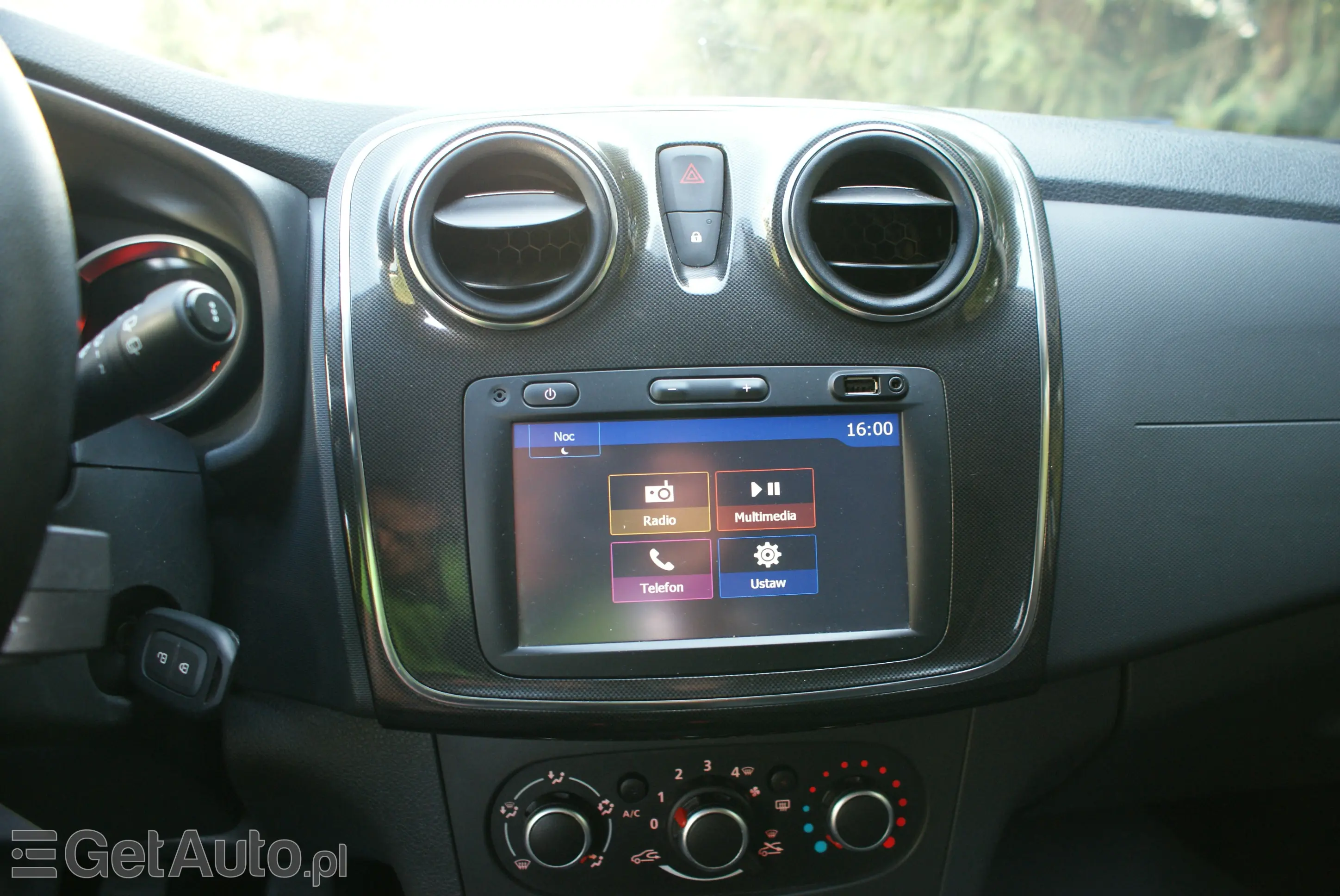 DACIA Sandero Laureate