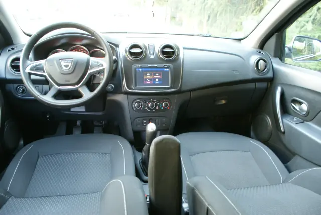 DACIA Sandero Laureate