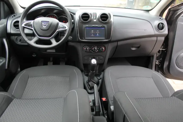 DACIA Sandero Laureate