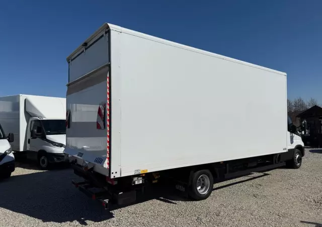 IVECO Daily 72-210/Automat Hi-Matic/Full LED/kontener15 epalet/winda 1000kg/poduszki fabryczne/kamera cofania 