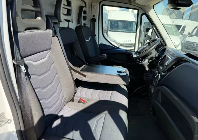 IVECO Daily 72-210/Automat Hi-Matic/Full LED/kontener15 epalet/winda 1000kg/poduszki fabryczne/kamera cofania 