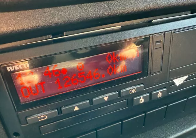 IVECO Daily 72-210/Automat Hi-Matic/Full LED/kontener15 epalet/winda 1000kg/poduszki fabryczne/kamera cofania 