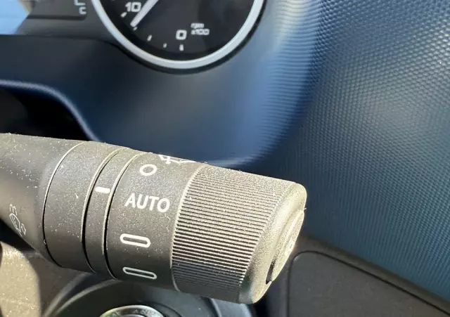 IVECO Daily 72-210/Automat Hi-Matic/Full LED/kontener15 epalet/winda 1000kg/poduszki fabryczne/kamera cofania 