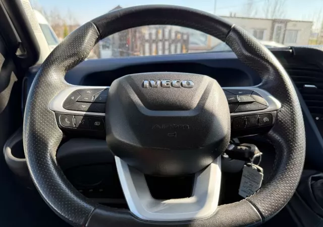 IVECO Daily 72-210/Automat Hi-Matic/Full LED/kontener15 epalet/winda 1000kg/poduszki fabryczne/kamera cofania 