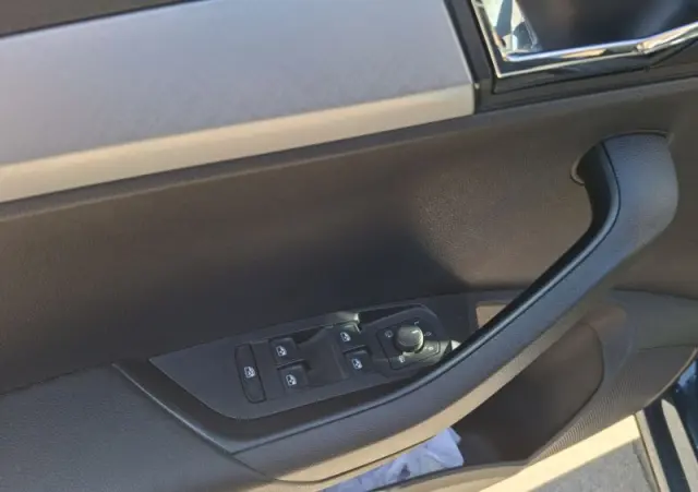 SKODA Karoq 1.5 TSI DSG Ambition