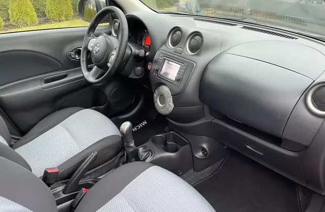 NISSAN Micra 