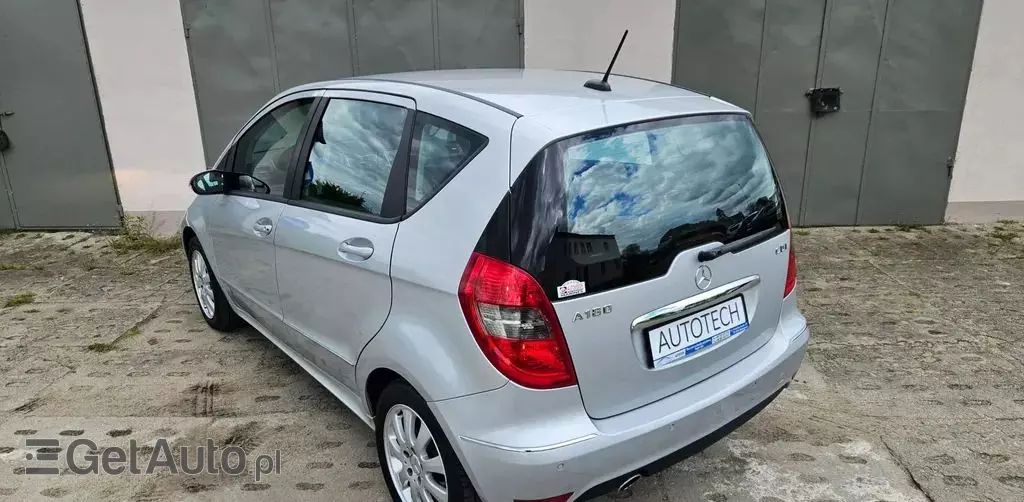 MERCEDES-BENZ Klasa A A 200 (136 KM)