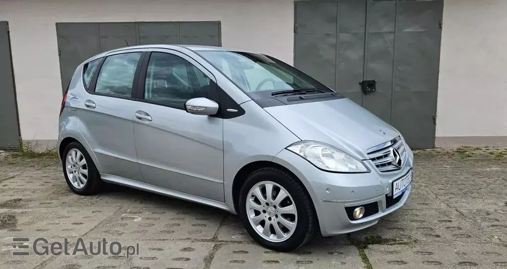 MERCEDES-BENZ Klasa A A 200 (136 KM)