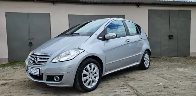 MERCEDES-BENZ Klasa A A 200 (136 KM)