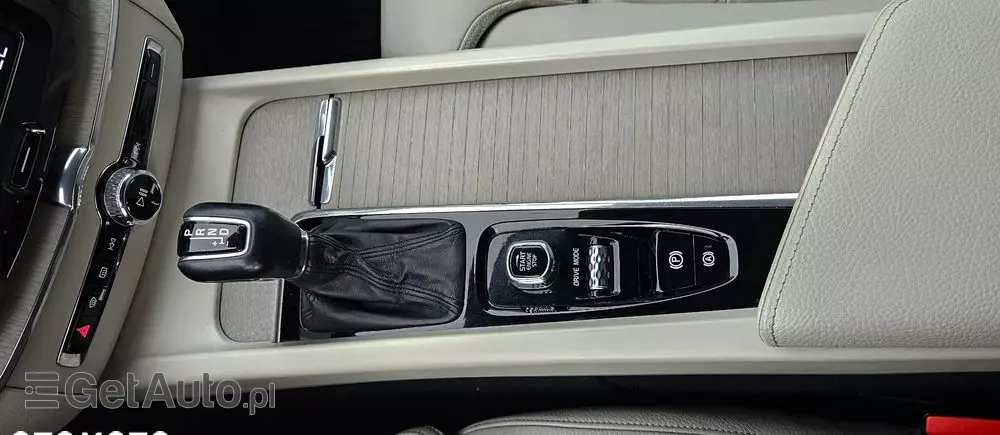 VOLVO XC 60 D5 AWD Inscription