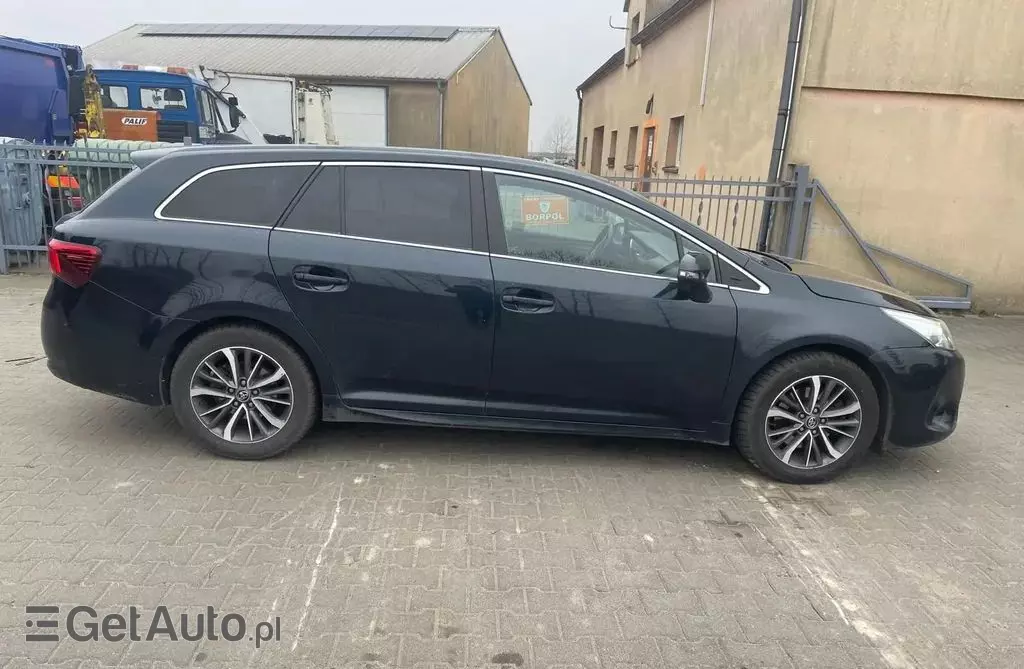 TOYOTA Avensis 