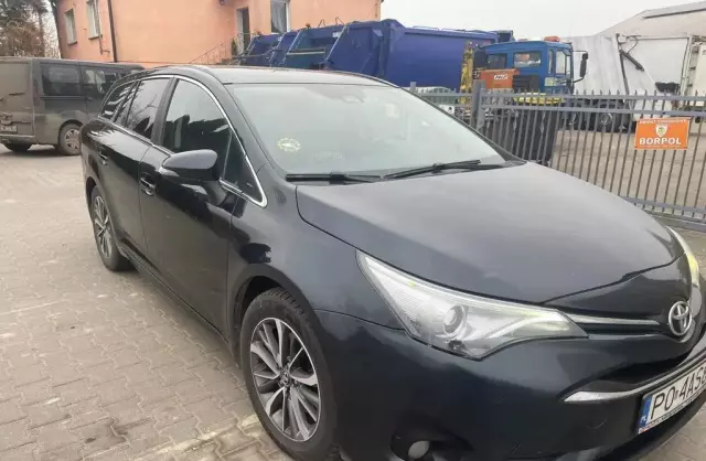 TOYOTA Avensis 