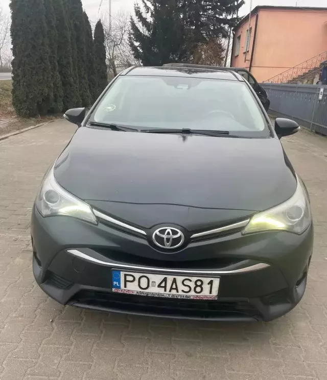 TOYOTA Avensis 
