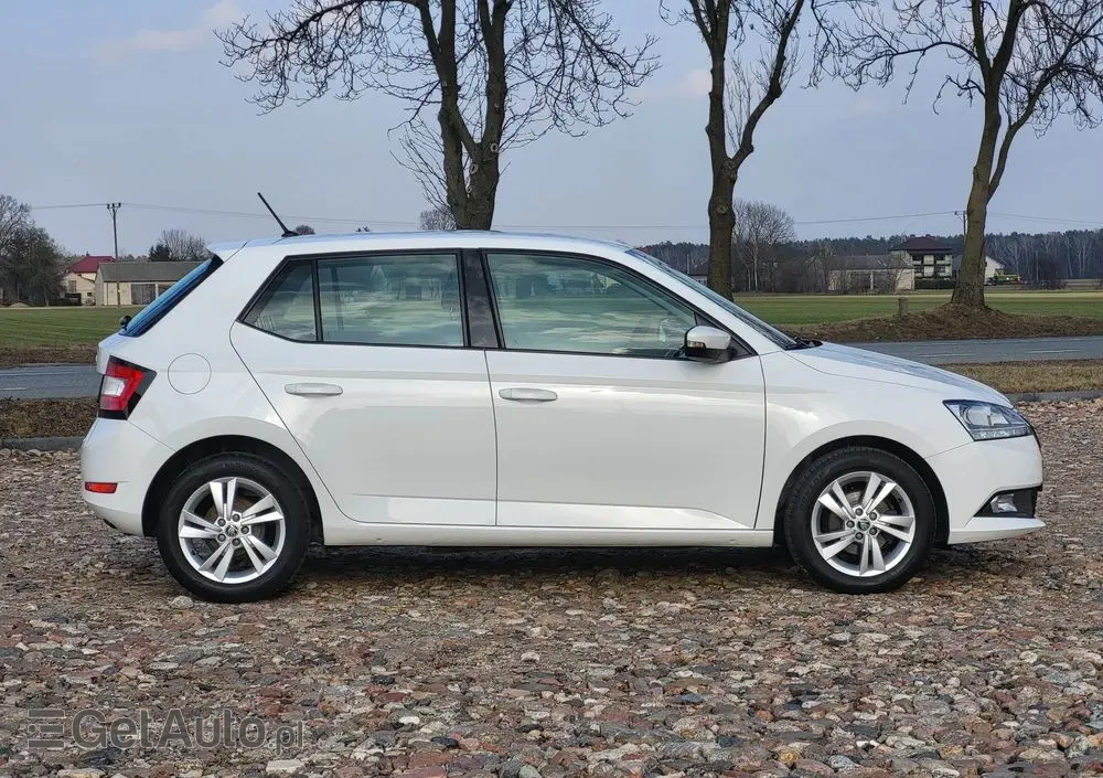 SKODA Fabia 1.0 Ambition