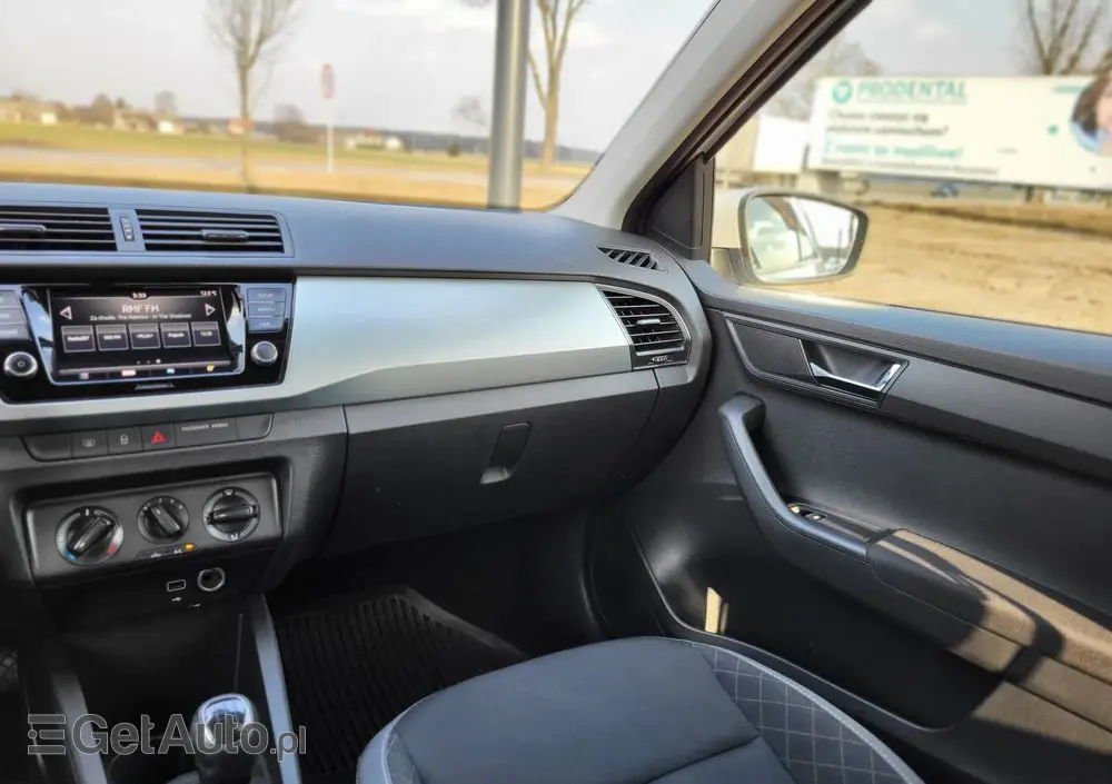 SKODA Fabia 1.0 Ambition