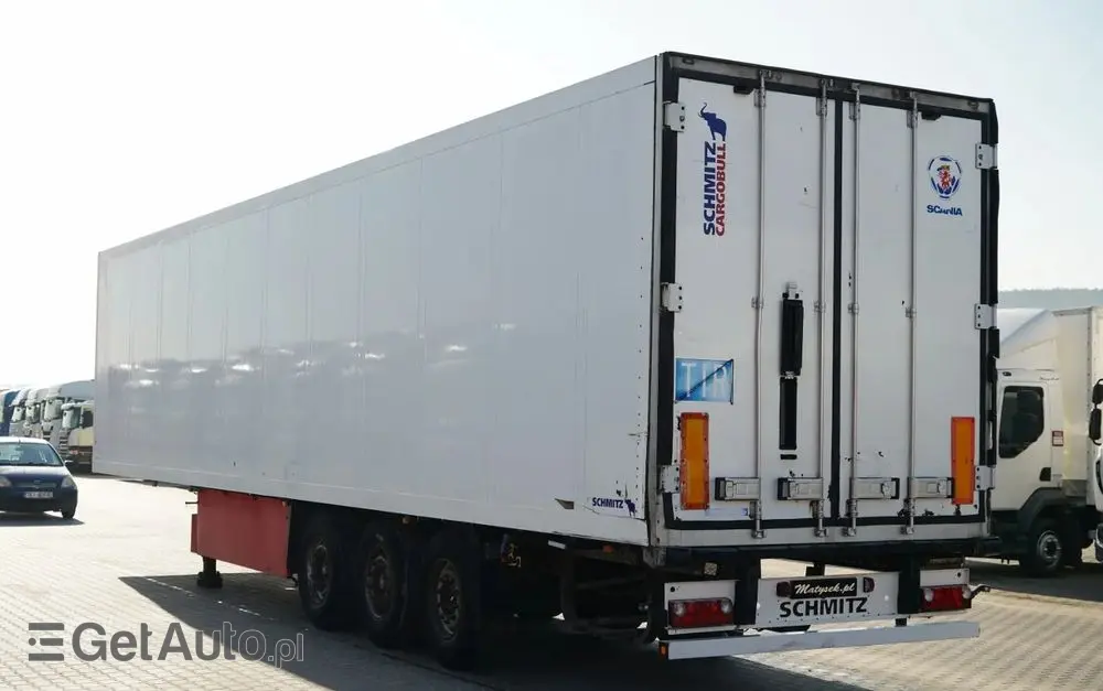 SCHMITZ CARGOBULL CHŁODNIA / THERMO KING SL-400e / OŚ PODNOSZONA / KOSZ NA PALETY 