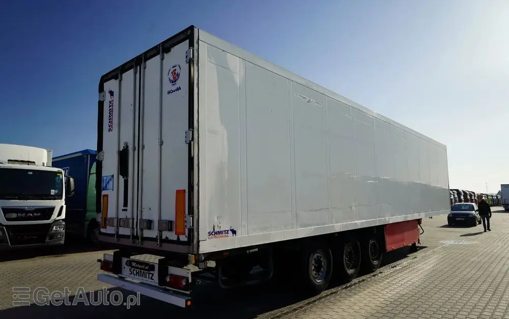 SCHMITZ CARGOBULL CHŁODNIA / THERMO KING SL-400e / OŚ PODNOSZONA / KOSZ NA PALETY 