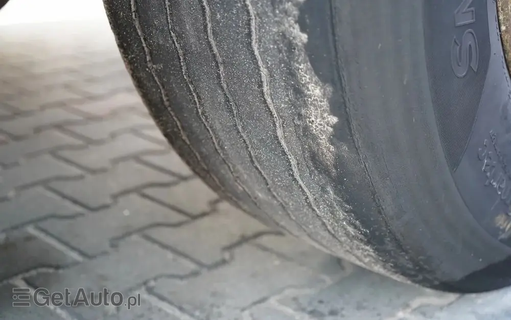 SCHMITZ CARGOBULL CHŁODNIA / THERMO KING SL-400e / OŚ PODNOSZONA / KOSZ NA PALETY 