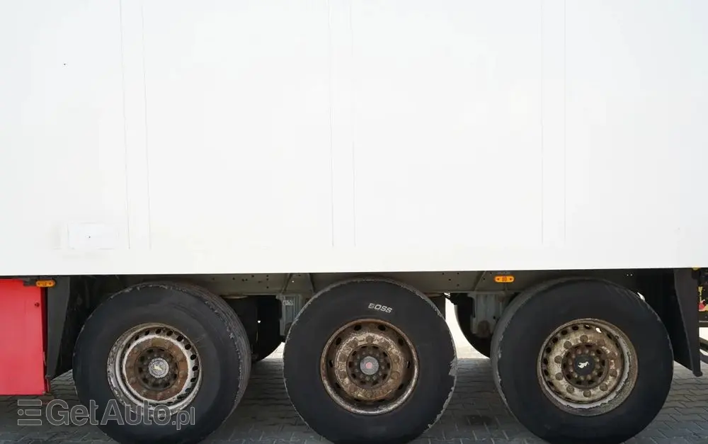 SCHMITZ CARGOBULL CHŁODNIA / THERMO KING SL-400e / OŚ PODNOSZONA / KOSZ NA PALETY 