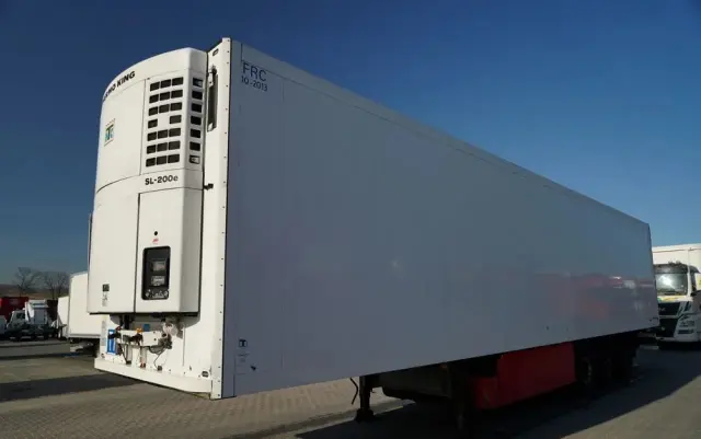 SCHMITZ CARGOBULL CHŁODNIA / THERMO KING SL-400e / OŚ PODNOSZONA / KOSZ NA PALETY 