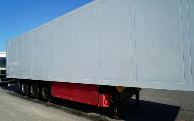 SCHMITZ CARGOBULL CHŁODNIA / THERMO KING SL-400e / OŚ PODNOSZONA / KOSZ NA PALETY 