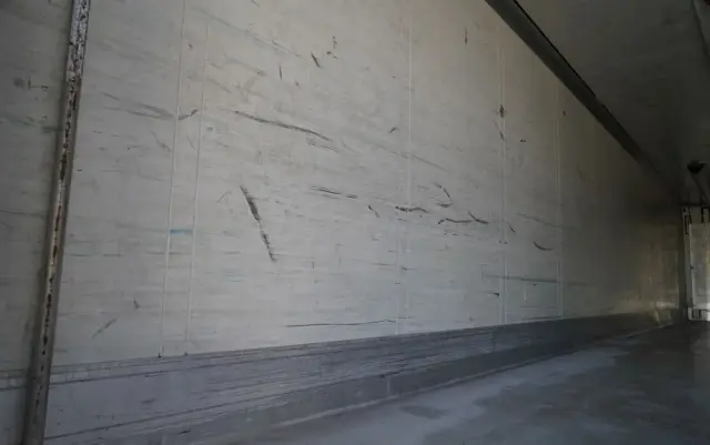 SCHMITZ CARGOBULL CHŁODNIA / THERMO KING SL-400e / OŚ PODNOSZONA / KOSZ NA PALETY 