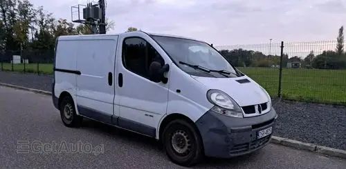 RENAULT Trafic 