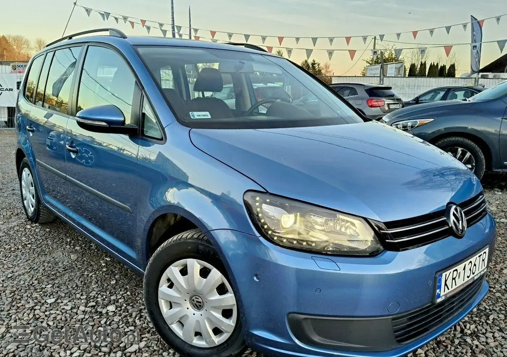 VOLKSWAGEN Touran 