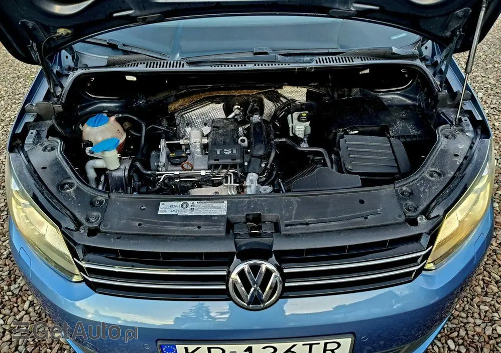 VOLKSWAGEN Touran 