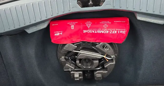 FORD Grand C-MAX 1.6 EcoBoost Start-Stop-System Titanium