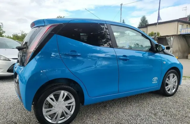 TOYOTA Aygo 