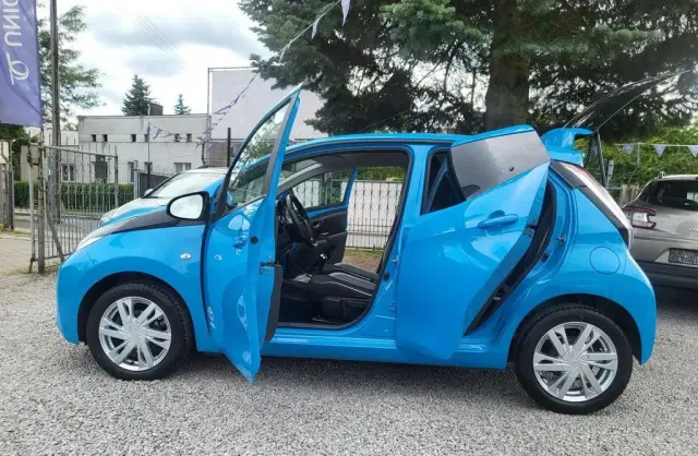 TOYOTA Aygo 