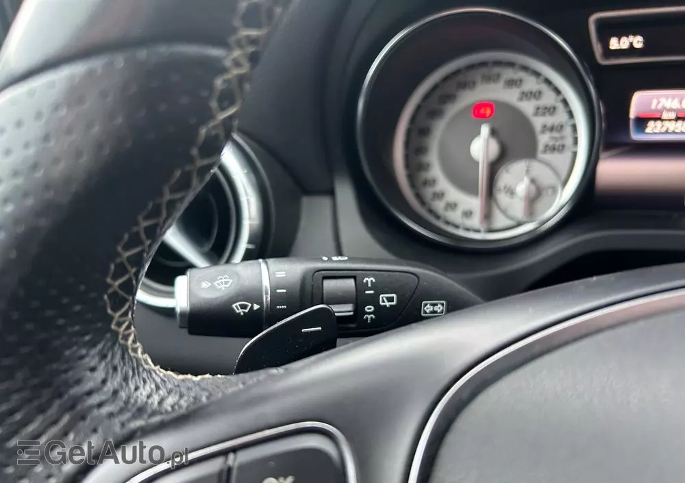 MERCEDES-BENZ CLA 200 (CDI) d 7G-DCT