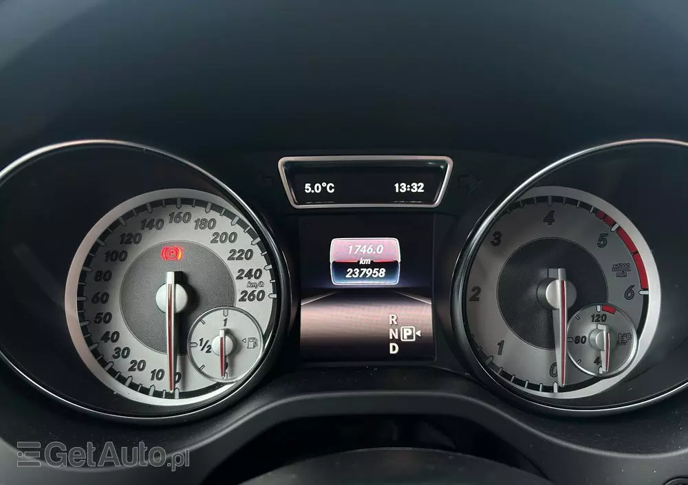 MERCEDES-BENZ CLA 200 (CDI) d 7G-DCT