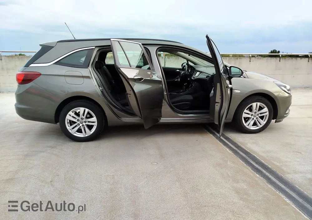OPEL Astra V 1.4 T Dynamic